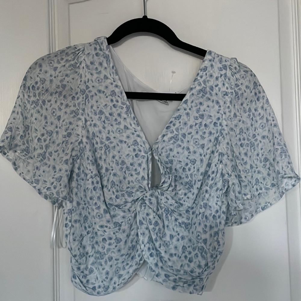 NWT Abercrombie & Fitch Crop Blouse Size S